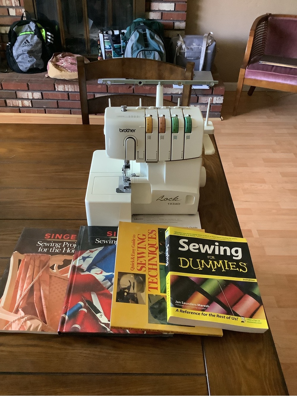 Brother serger with yellow, orange, green and teal dials - Picture 9 of 13
